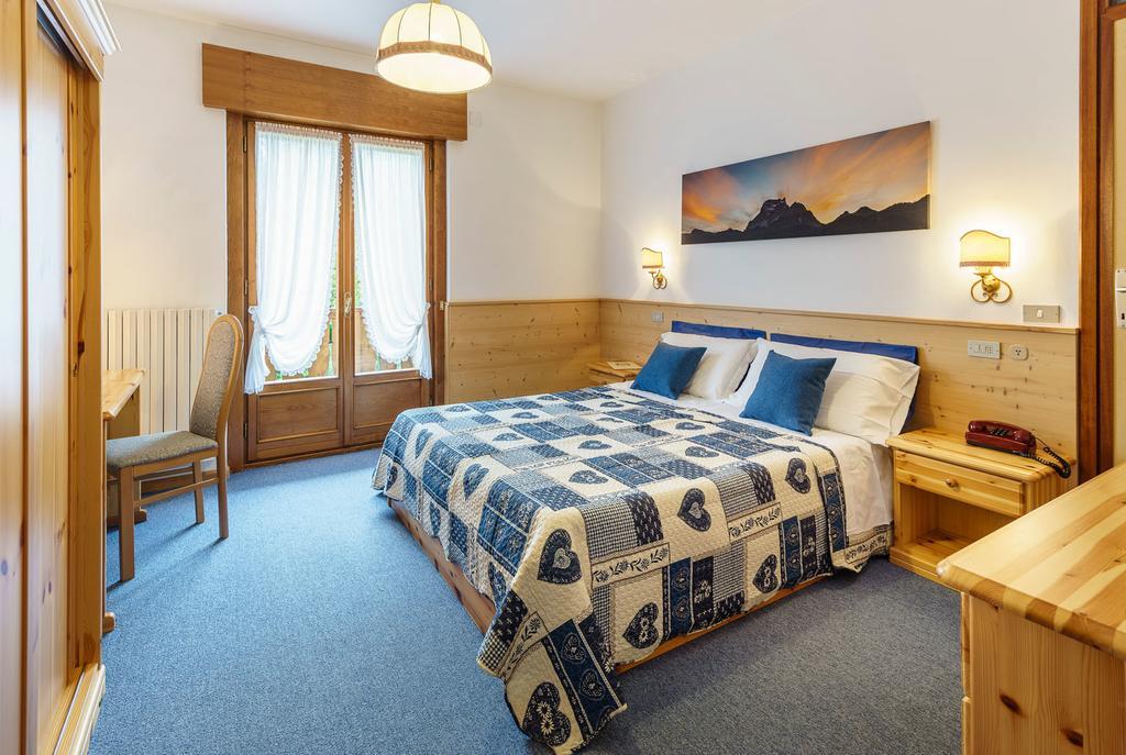 Hotel Roma San Vito di Cadore Kamer foto