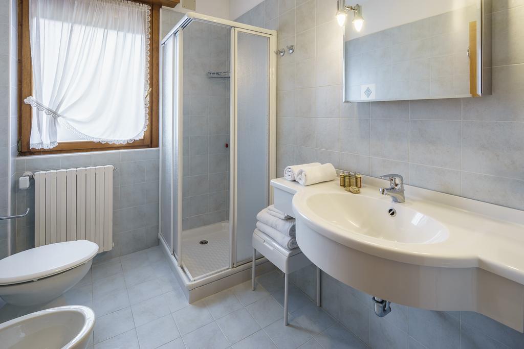 Hotel Roma San Vito di Cadore Buitenkant foto