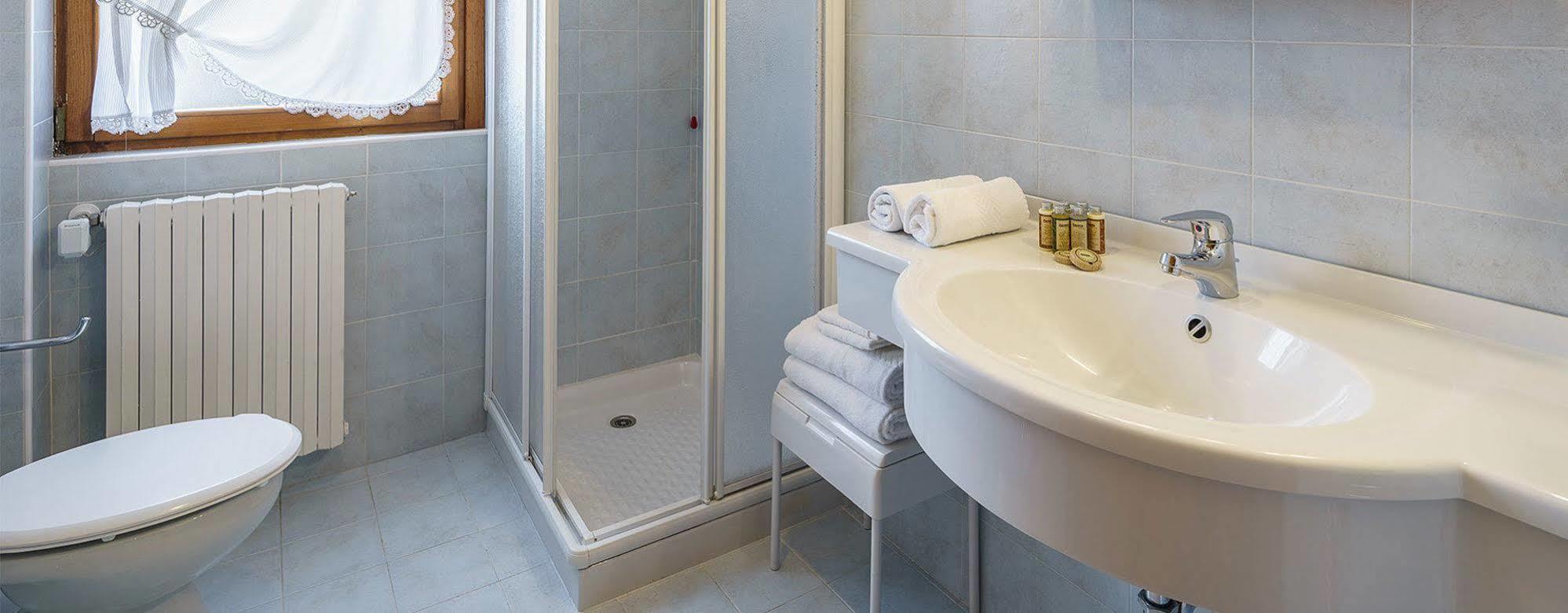 Hotel Roma San Vito di Cadore Buitenkant foto
