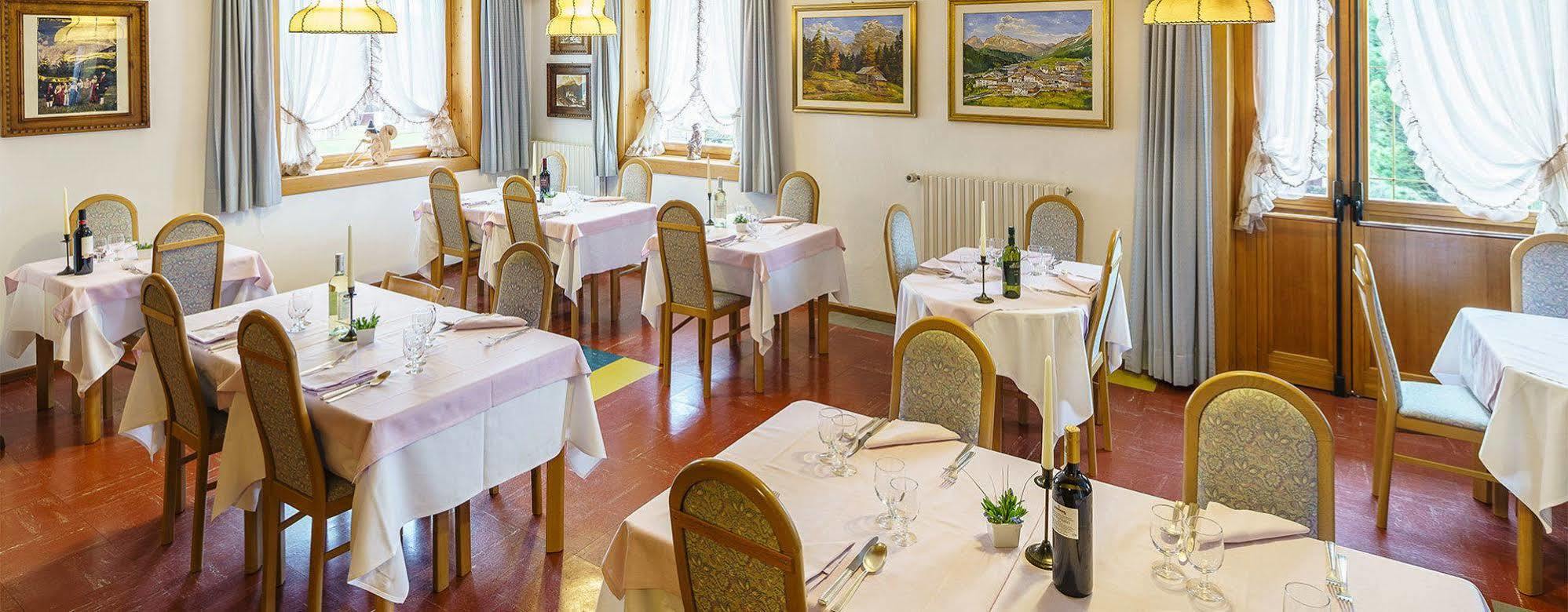 Hotel Roma San Vito di Cadore Buitenkant foto